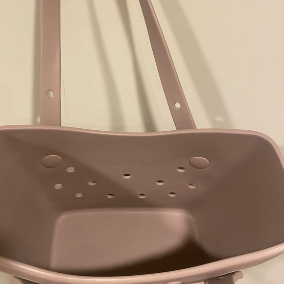 CROCS Women's Taupe Tote Bag - Picture 6 of 6